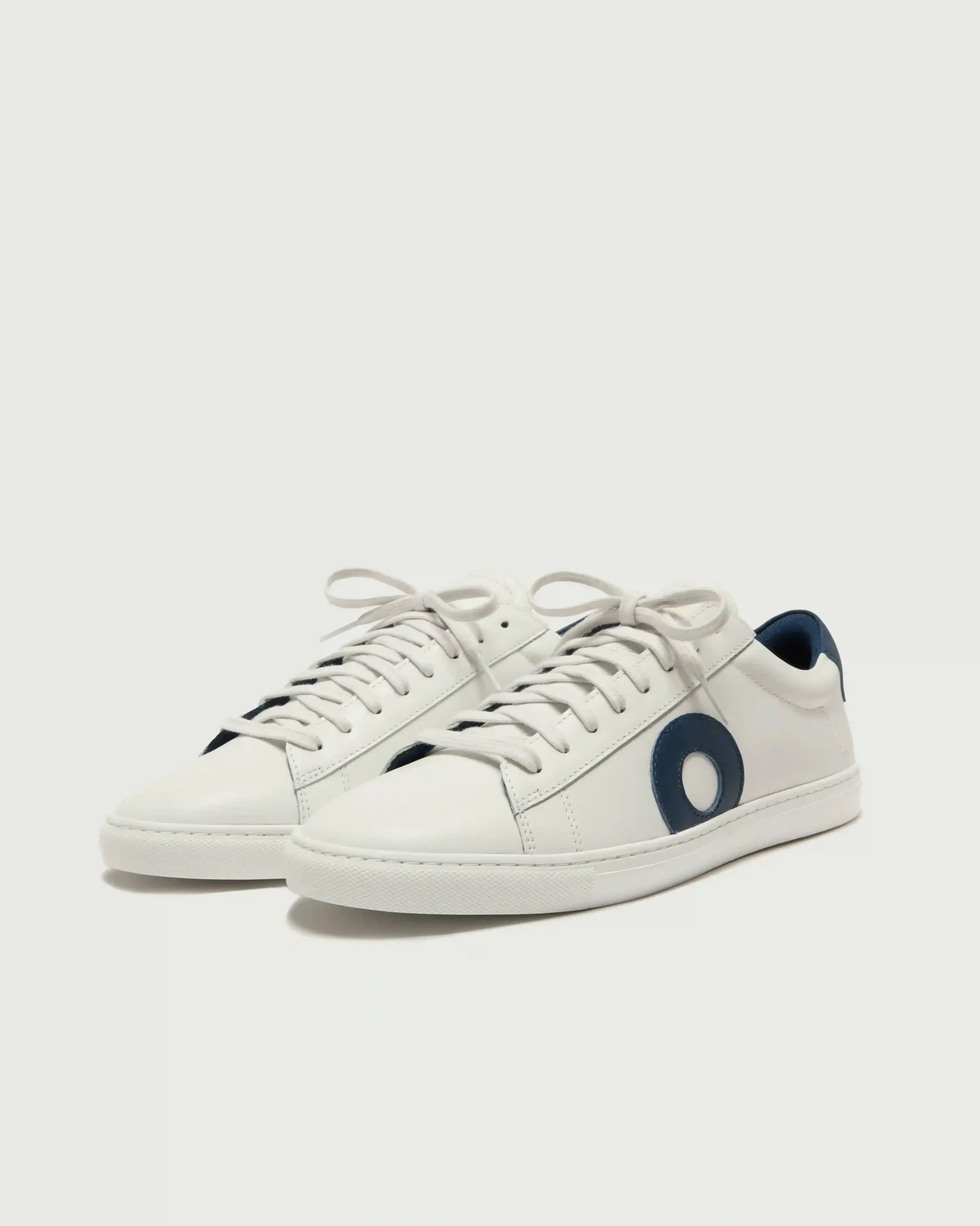 Alternative view of Low 1 | White / Navy