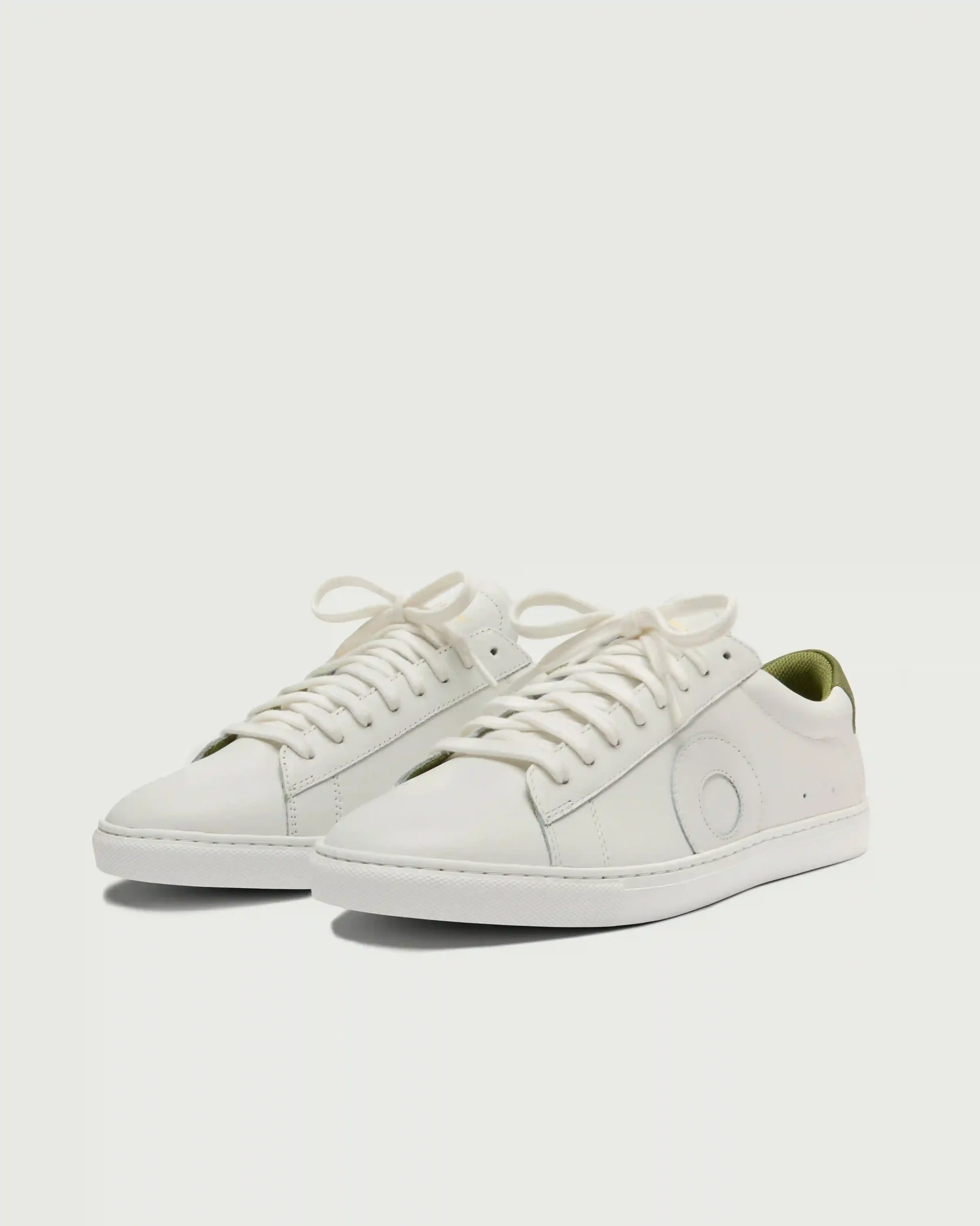 Alternative view of Low 1 | White / Moss