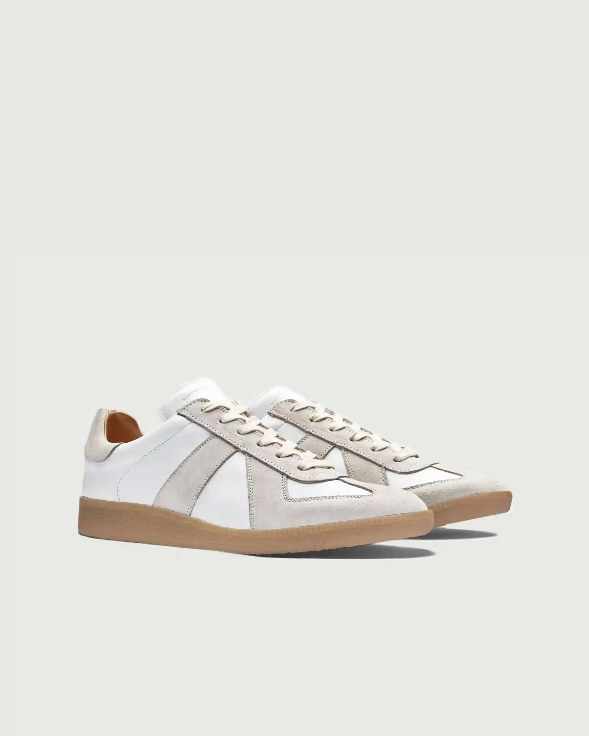 Alternative view of GAT | White / Gum